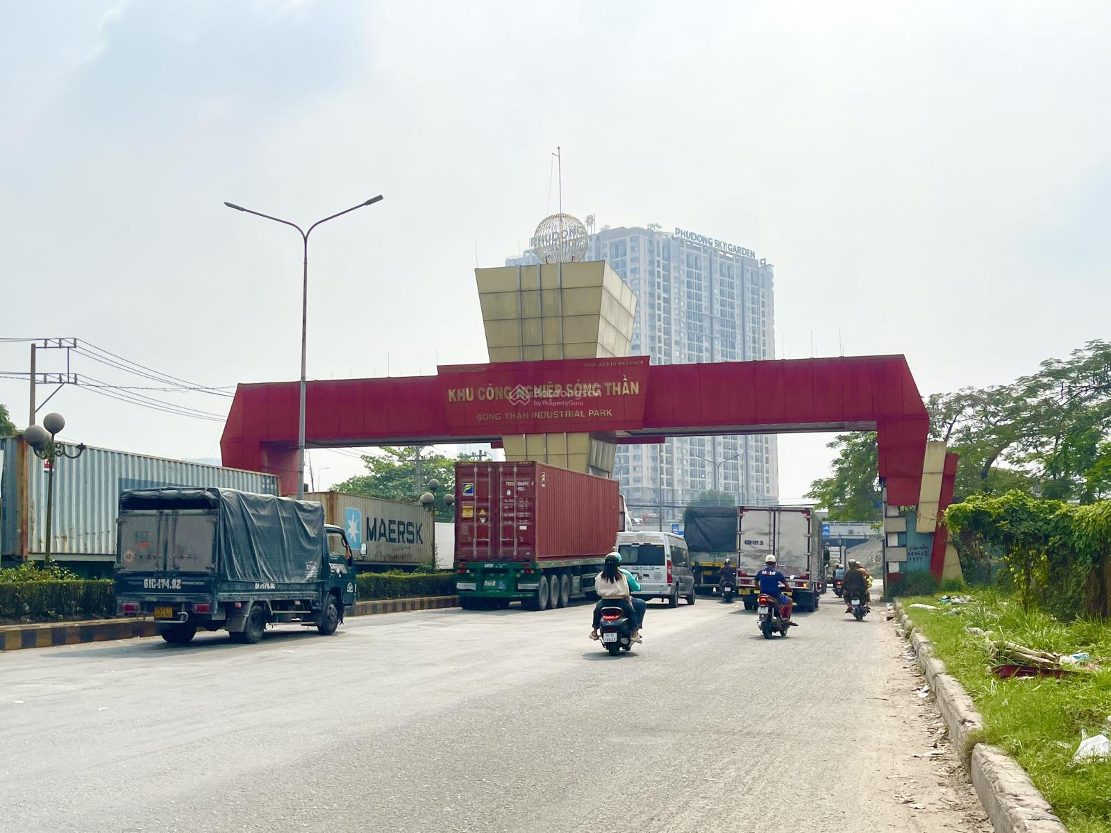 Cho thuê kho ngay cổng khu công nghiệp Sóng Thần (DT: 500m2 đến 30.000m2)