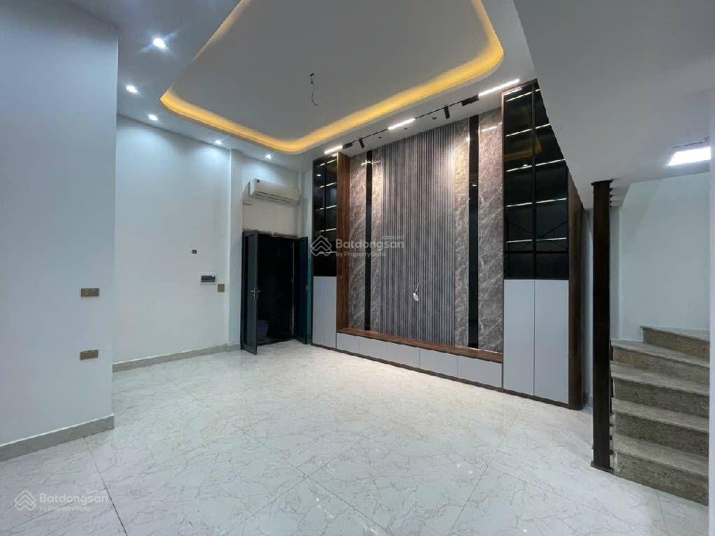 NHÀ TRUNG TÂM VĂN QUÁN 568M,4 TẦNG, 5 Ngủ ĐỦ CÔNG NĂNG Ô ĐỖ CỦA CHỈ 11.5TỶ( THƯƠNG LƯỢNG THIỆN CHÍ)