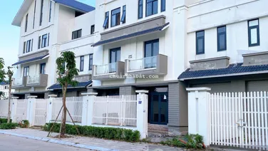 Siêu phẩm Căn nhà vườn Góc diện tích 160m2 , mặt tiền 8m, căn duy nhất mặt vườn hoa giá 29 tỷ.