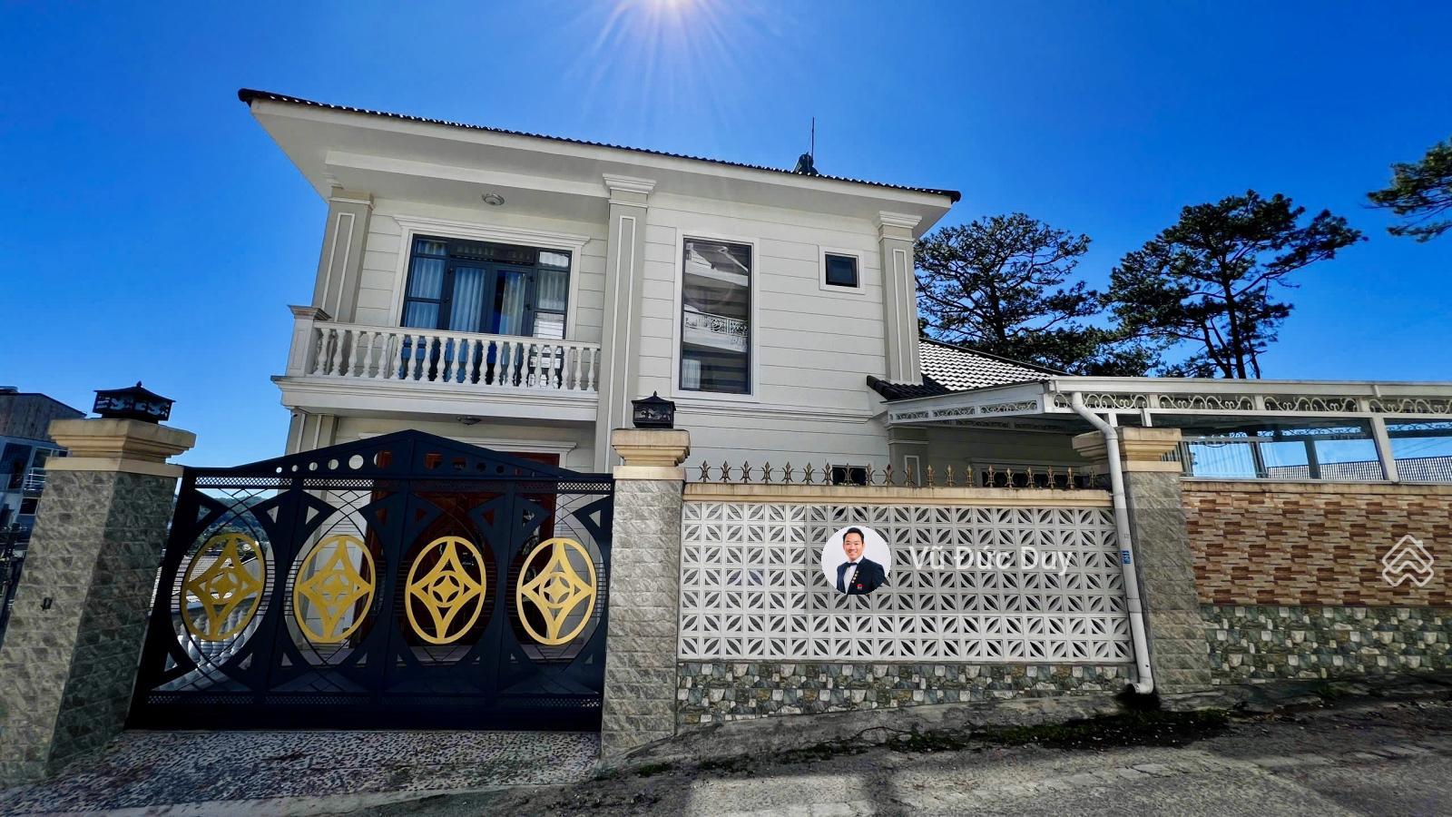 Bán villa Đà Lạt 500m 2 mặt tiền, sổ hồng, 5 phòng, sát Mây Lang Thang Dinh 1