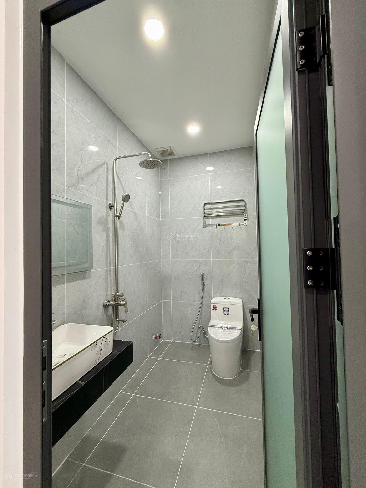 Bán nhà 5 tầng đường Tân Chánh Hiệp 18 (4.5x25) DT 107m² giá 8.25 tỷ TL