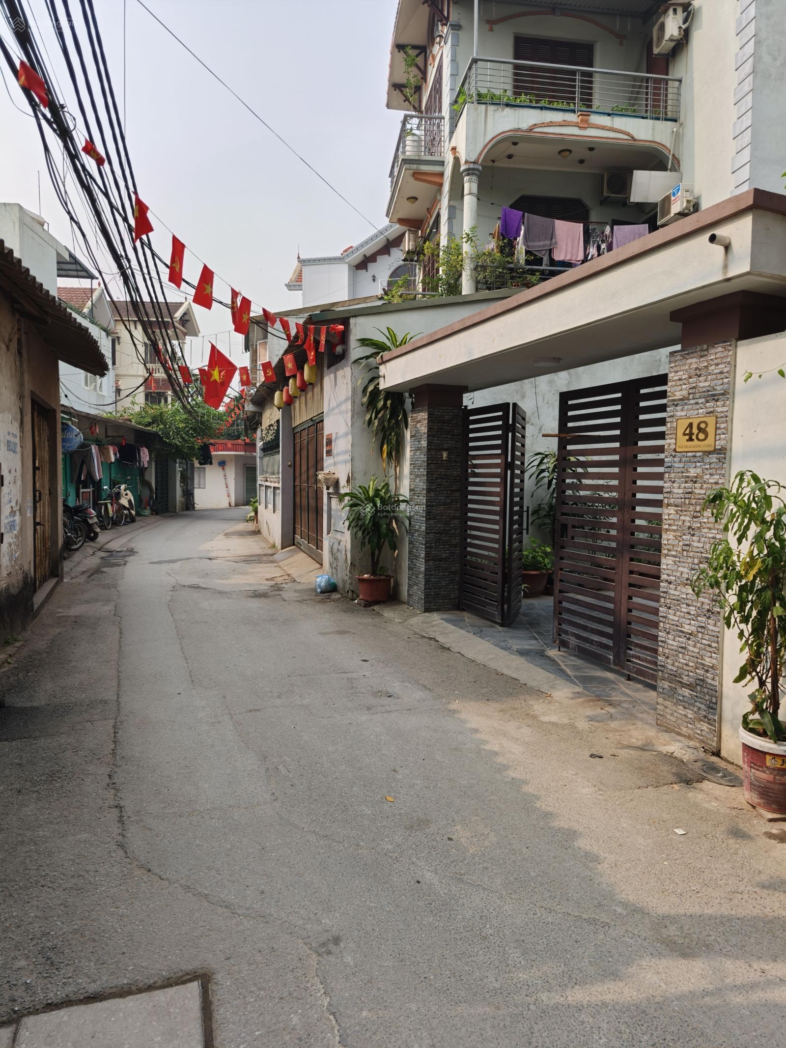 Bán mảnh đất đẹp phố Phú Thượng, vị trí cực đẹp, oto vào nhà 57m mt5.2 giá chỉ 13 tỷ.