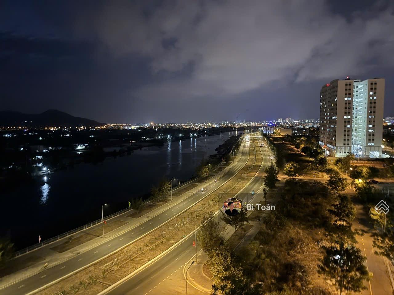 Cần tiền bán trước tết căn hộ tầng cao thiết kế 2 ngủ 2 WC có sẳng HĐ thuê