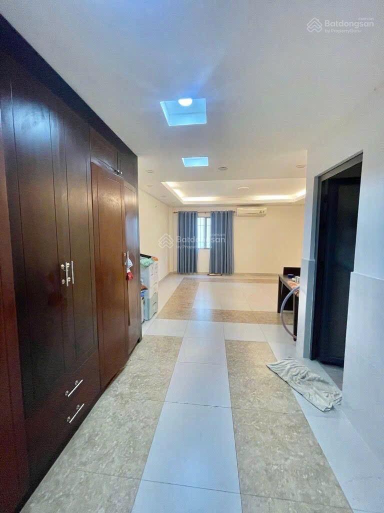 Nhà 4 tầng 120m2 đường Phạm Thế Hiển, P7, Q8
