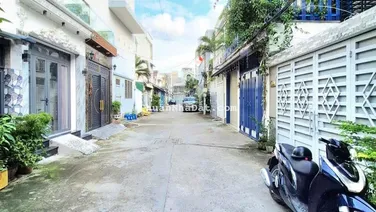 Bán gấp dãy nhà trọ 5 phòng 4x25m, giá 5.5 tỷ, hẻm xe hơi 1942 Huỳnh Tấn Phát TT Nhà Bè giáp Quận 7