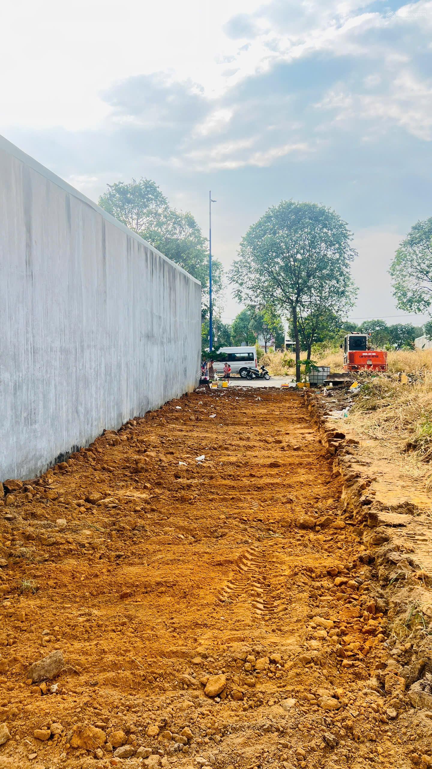 Tôi cần bán lô K14 150m2 đường DK12, thổ cư 100%, ngay khu đô thị Mỹ Phước 3, TP. Hồ Chí Minh Tôi cần bán lô K14 150m2 đường DK12, thổ cư 100%, ngay khu đô thị Mỹ Phước 3, TP. Hồ Chí Minh