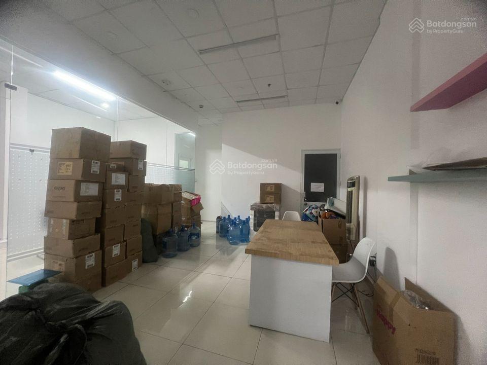 Tòa nhà nguyên căn cho thuê Lakeview 1, Thủ Thiêm 650m2 hầm riêng, trệt 3 lầu giá 180tr / tháng