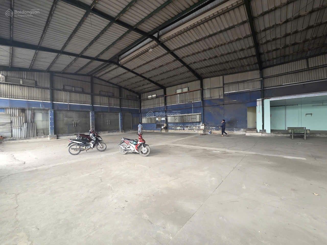 Chính Chủ Cho Thuê Nhà Xưởng An Phú Đông Q12. Dt: 450m Xe container