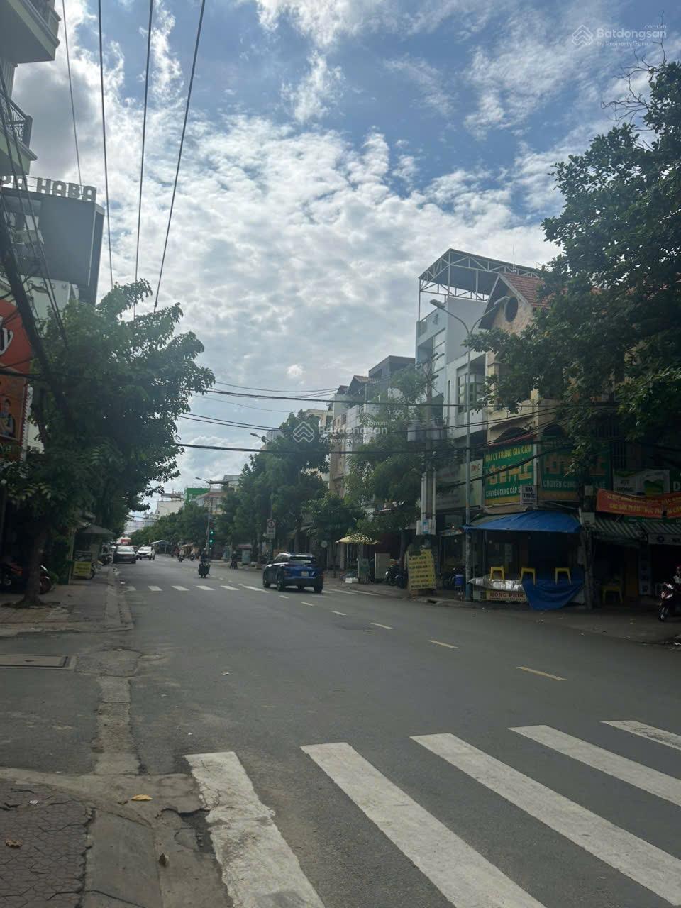 NHÀ CẤP 4 CĂN GÓC 2MT ĐƯỜNG 25M+LỀ PHẠM VĂN BẠCH,P15,TB.