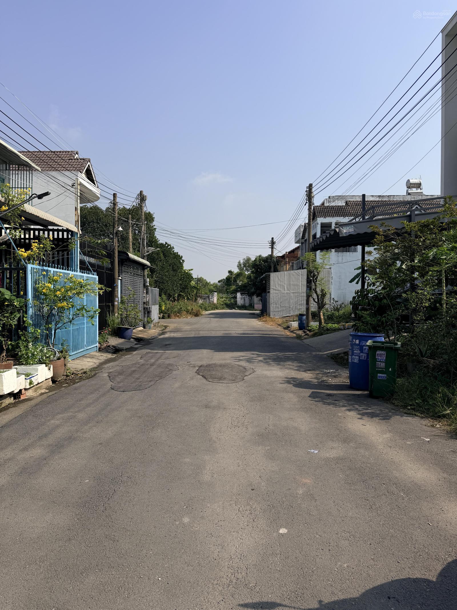 CHỦ GỬI BÁN LÔ ĐẤT PHƯỜNG BIÊN HOÀ( bửu hoà củ). DT: 4,5x18=81M2. GIÁ: 3TỶ BỚT LỘC CHỦ GỬI BÁN LÔ ĐẤT PHƯỜNG BIÊN HOÀ( bửu hoà củ). DT: 4,5x18=81M2. GIÁ: 3TỶ BỚT LỘC