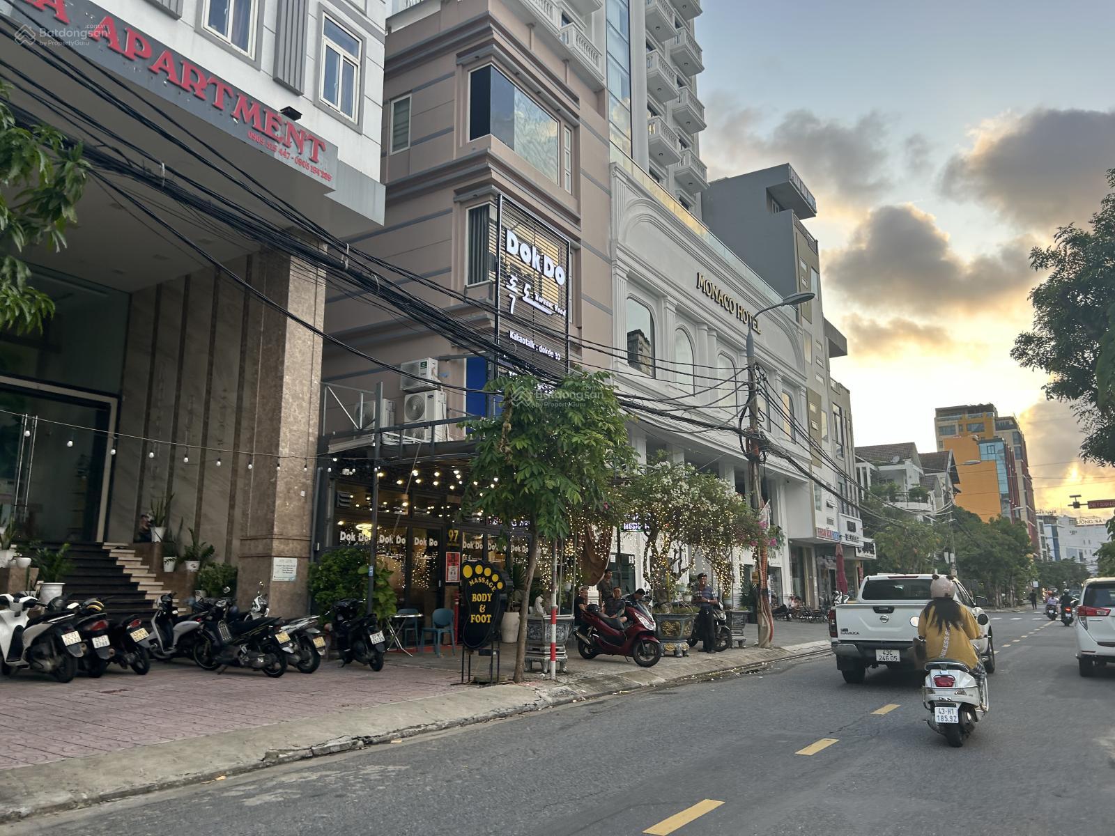 Hàng hiếm. Bán đất lô góc đường Dương Đình Nghệ, Diện tích 115m2, ngang hơn 6m. Giá chỉ 24,5 tỷ