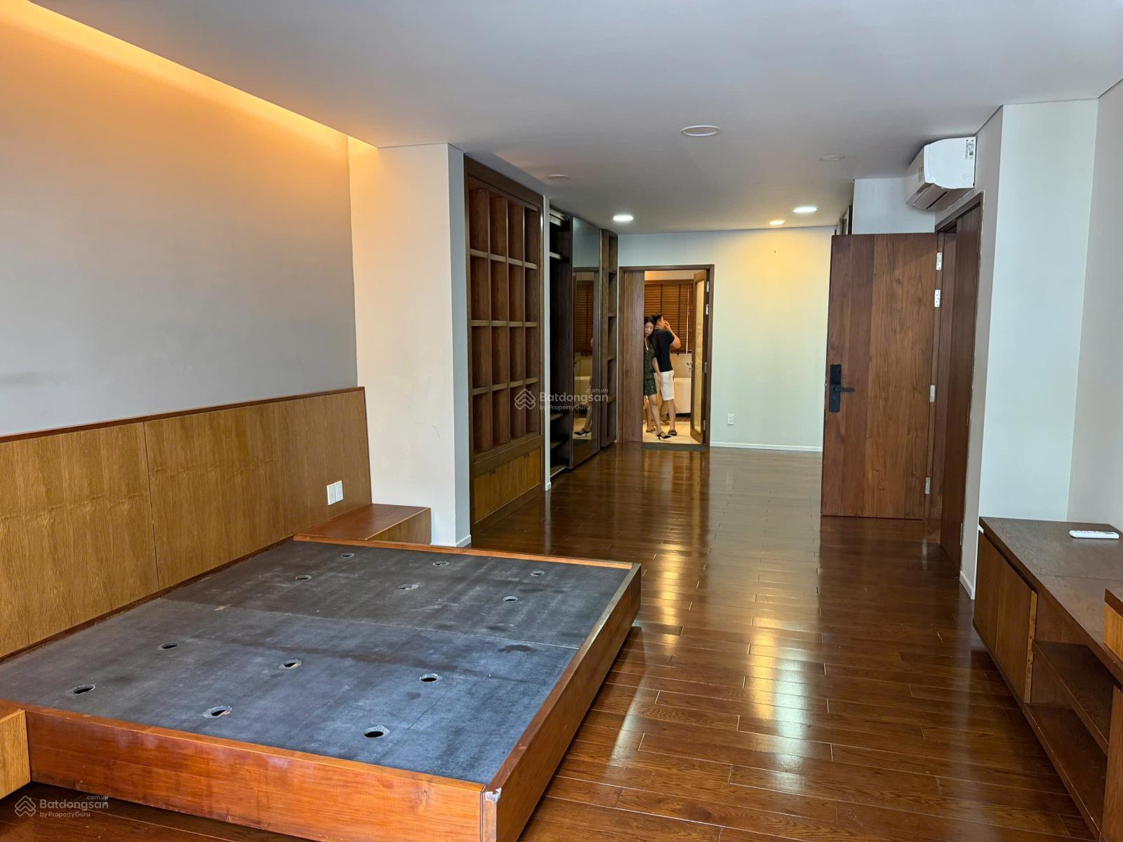 cho thuê nhà biệt thự saigon pearl, 450m2 sàn, 1H 1T 3L 99 triệu/tháng T1.2025 NTDD cho thuê nhà biệt thự saigon pearl, 450m2 sàn, 1H 1T 3L 99 triệu/tháng T1.2025 NTDD