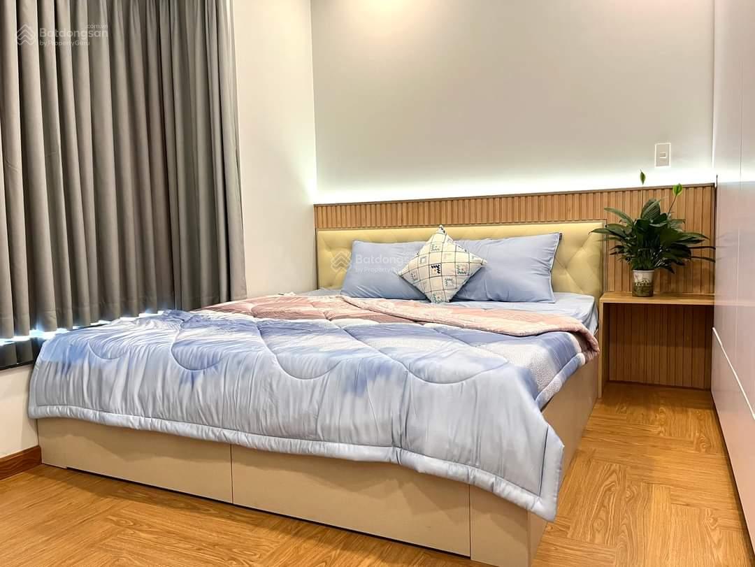 Chính chủ cần bán nhanh căn hộ Dockland DT 96m2, 2PN, 2WC, giá 5tỷ5 căn góc nhà đẹp 0938 607 ***