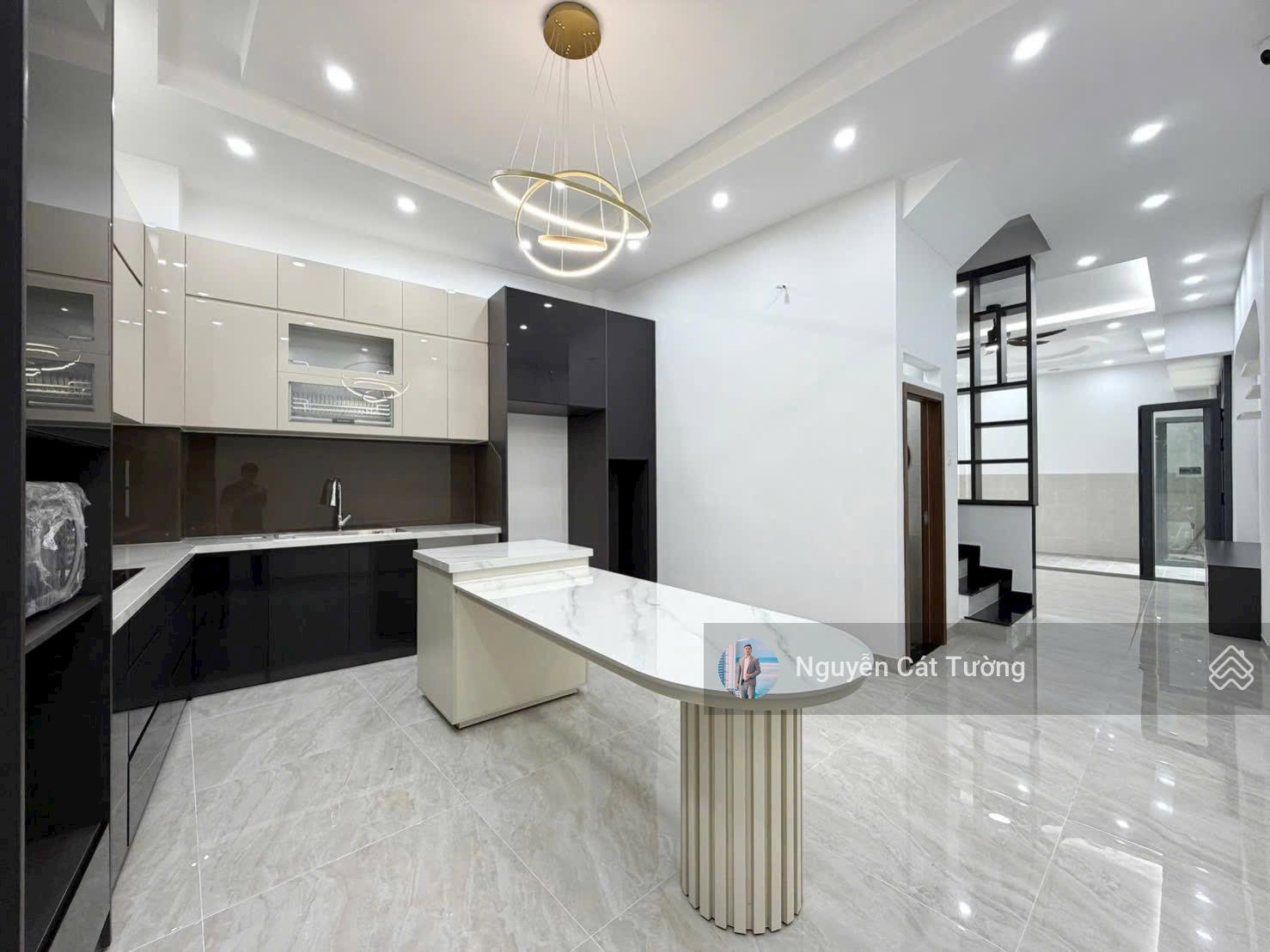 Bán Nhà Nguyễn Thượng Hiền ,Chợ Cây Quéo, 4 Tầng ,Nhà Mới 100%, HXH, Khu dân trí cao, sổ 2026.