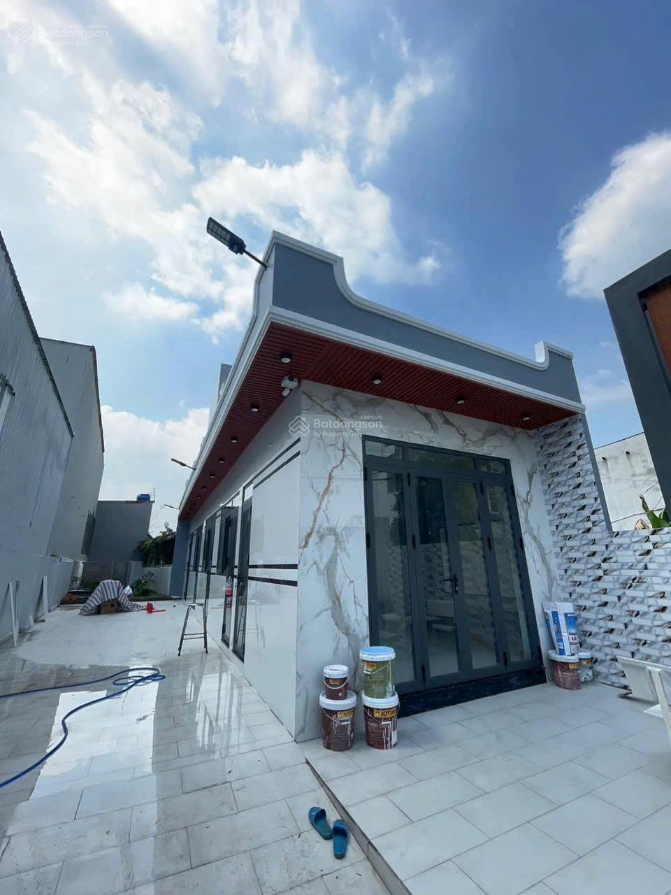 Nhà sân vườn hẻm xe hơi đường Huỳnh Tấn Phát, Nhà Bè - 8m x 14m - 6tỷ9 - cách Phú Hưng 10phút