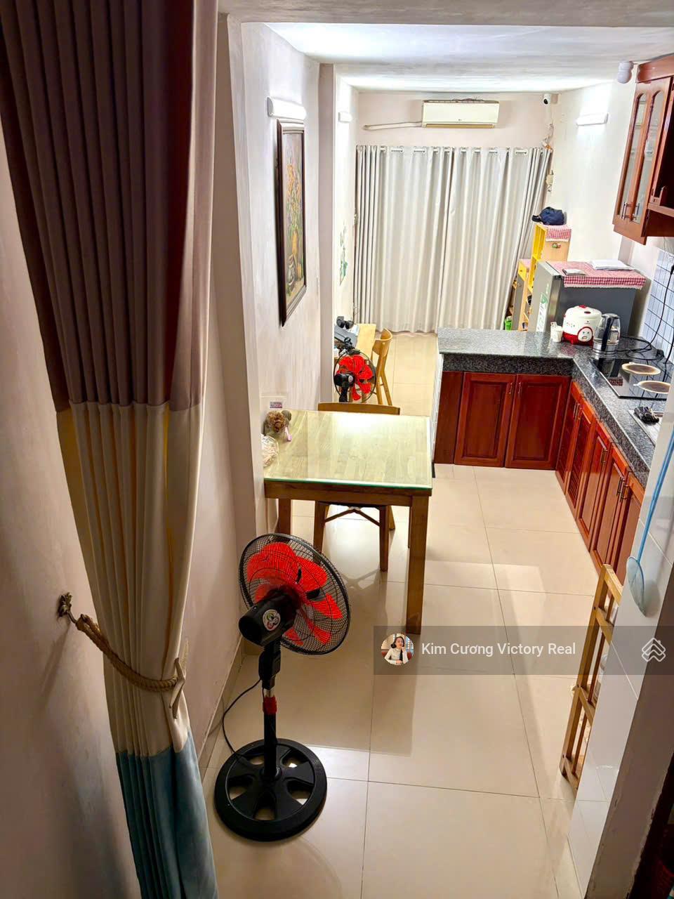 Chỉ 5.1 Tỷ TL - Bán Nhà Nhỏ Xinh trung tâm Bàu Cát - đường Nguyễn Hồng Đào, cách MT 30M Chỉ 5.1 Tỷ TL - Bán Nhà Nhỏ Xinh trung tâm Bàu Cát - đường Nguyễn Hồng Đào, cách MT 30M