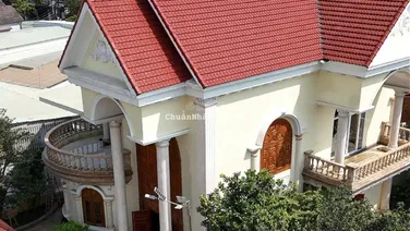 Bán siêu biệt thự sân vườn 1.320m2 - MT Trần Hưng Đạo. TP Dĩ An. Bình Dương - giá 45 triệu/m2