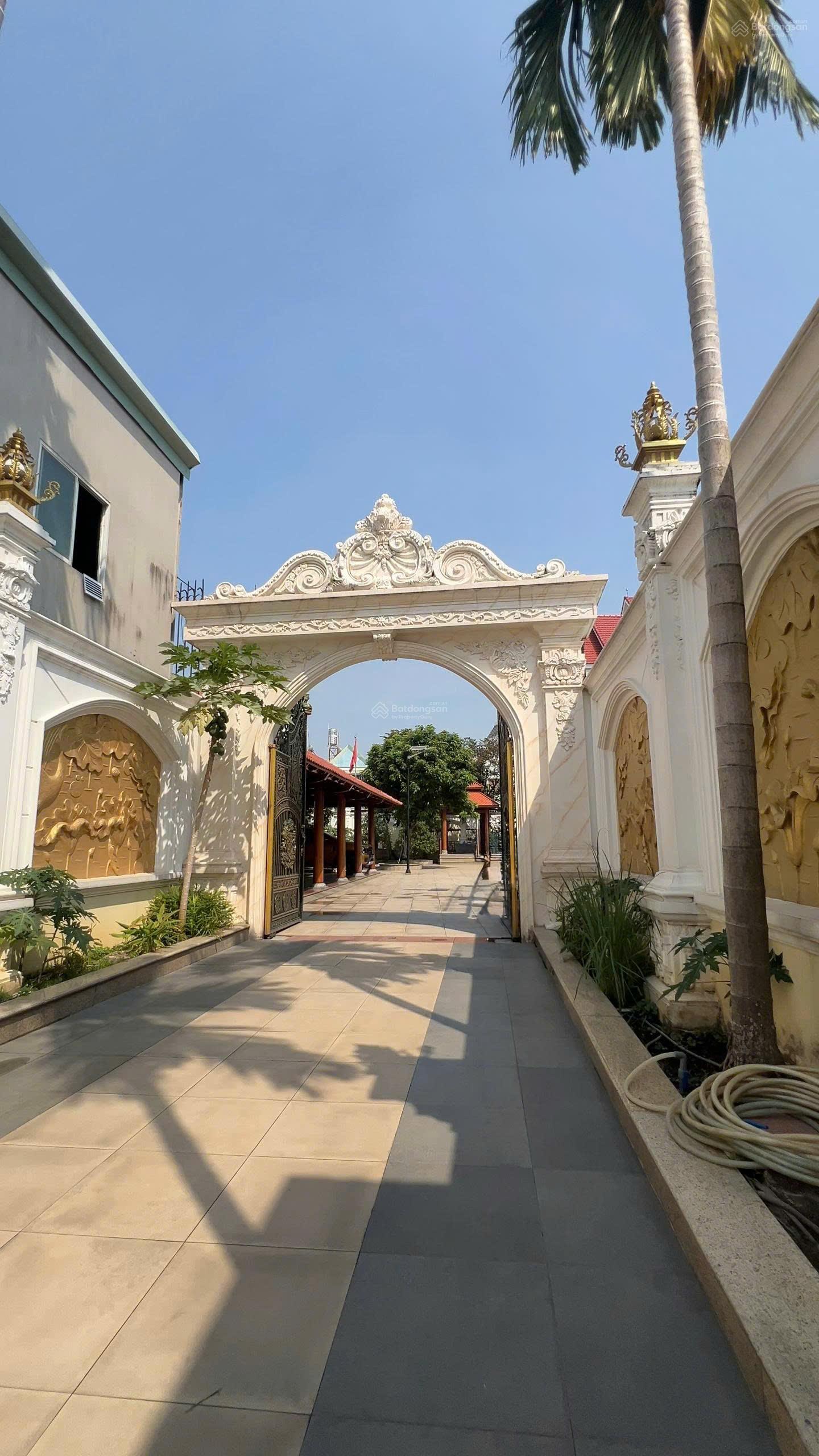 Bán siêu biệt thự sân vườn 1.320m2 - MT Trần Hưng Đạo. TP Dĩ An. Bình Dương - giá 45 triệu/m2 Bán siêu biệt thự sân vườn 1.320m2 - MT Trần Hưng Đạo. TP Dĩ An. Bình Dương - giá 45 triệu/m2