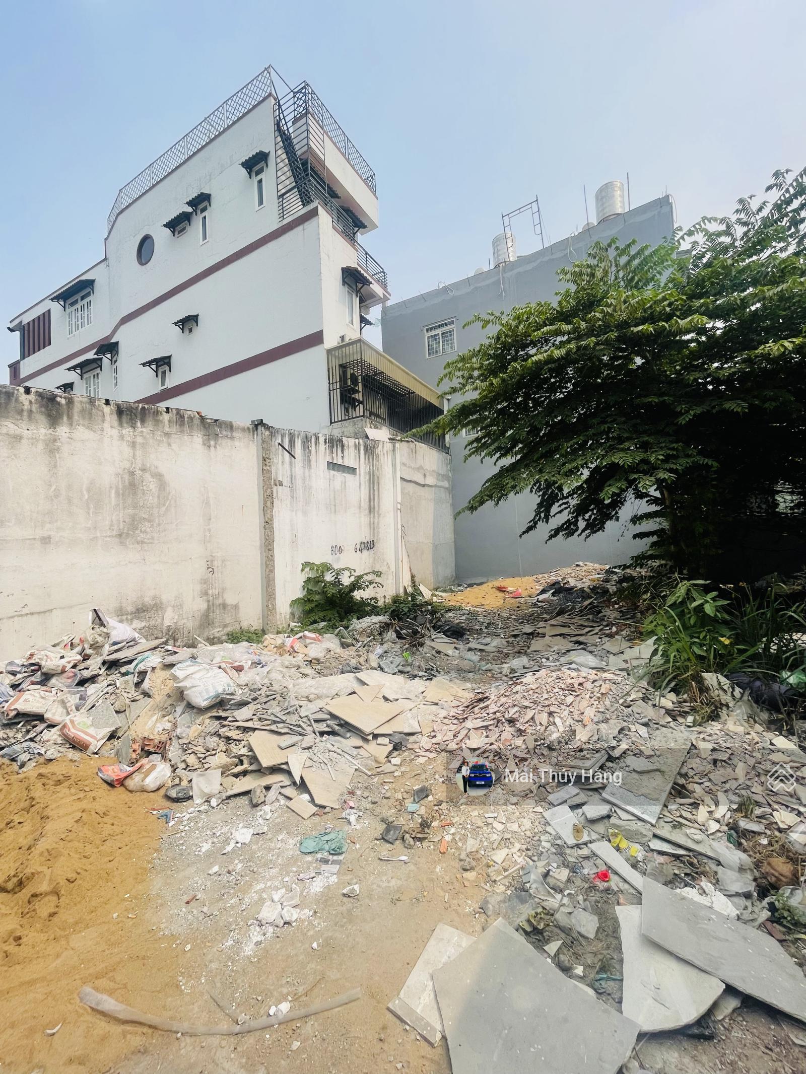 Giảm 1 tỷ bán nhanh trước tết - gần trường cao đẳng Công Nghệ, full thổ cư ngang 8m nở hậu, HXH