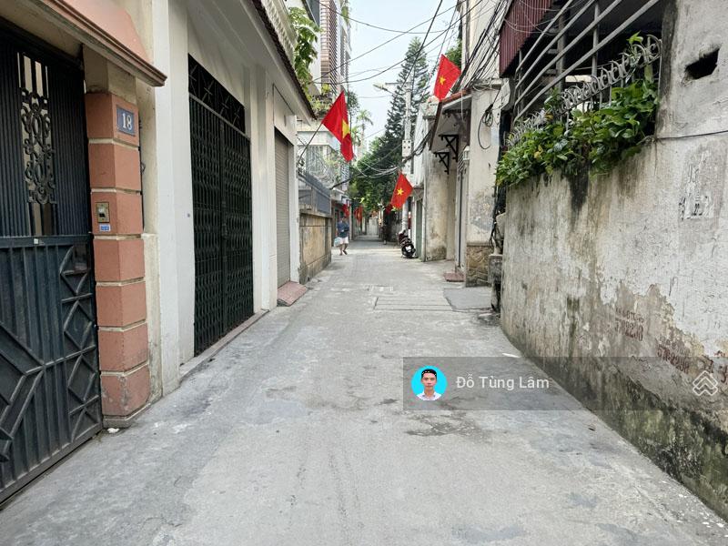 Cần bán 95m2 đất ngõ 193 Bồ Đề, đường thông, gần hồ điều hòa, đường Hồng Tiến và bệnh viện Tâm Anh Cần bán 95m2 đất ngõ 193 Bồ Đề, đường thông, gần hồ điều hòa, đường Hồng Tiến và bệnh viện Tâm Anh