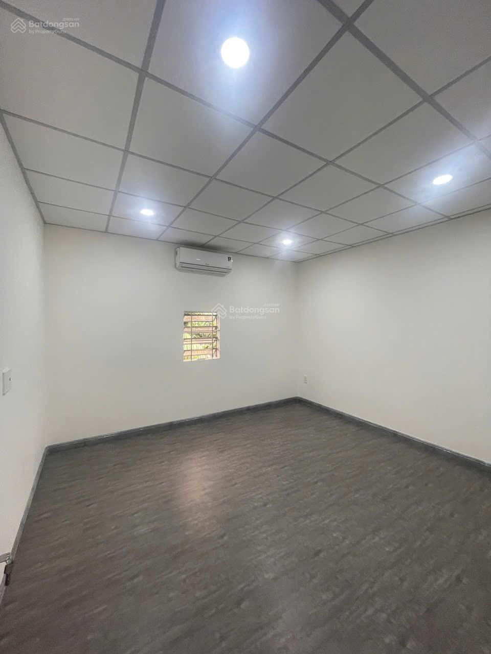 7.5 triệu/tháng - Nhà mới xây sạch sẽ 2 phòng ngủ 2wc Nguyễn Duy Trinh cạnh chợ Long Trường