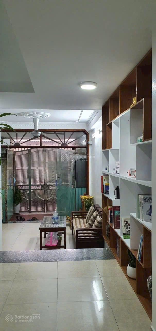 cho thuê căn nhà phân lô ngõ Đường Nguyễn Văn giáp 50m2,5 tầng nhà đẹp oto đỗ cửa giá 17tr/th cho thuê căn nhà phân lô ngõ Đường Nguyễn Văn giáp 50m2,5 tầng nhà đẹp oto đỗ cửa giá 17tr/th