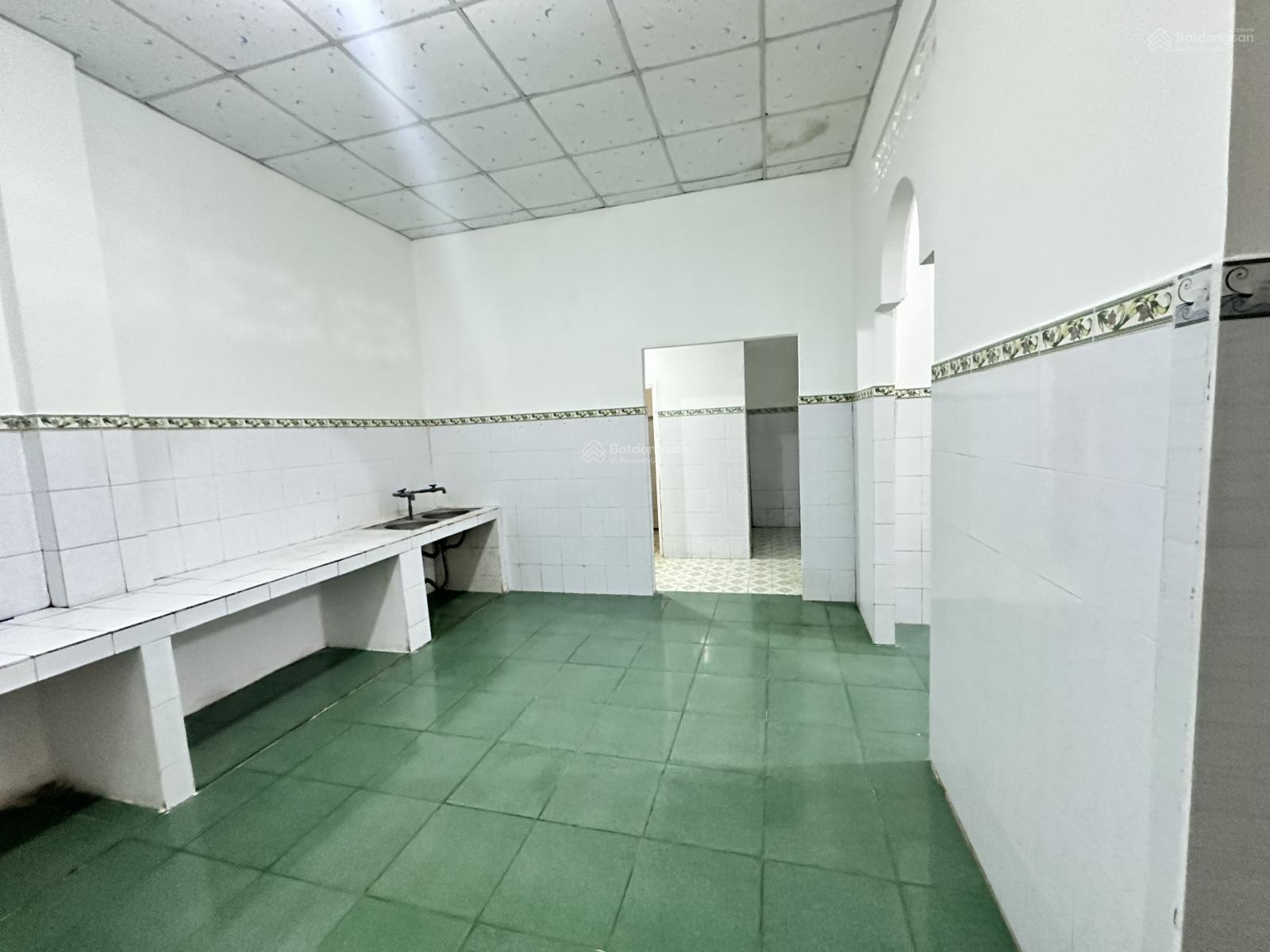 Cần Bán Căn Nhà Thành Phố Mới 8x20 Nhà Cấp 4, Gần Trung Tâm Thành Phố Mới, tách được 2 nền