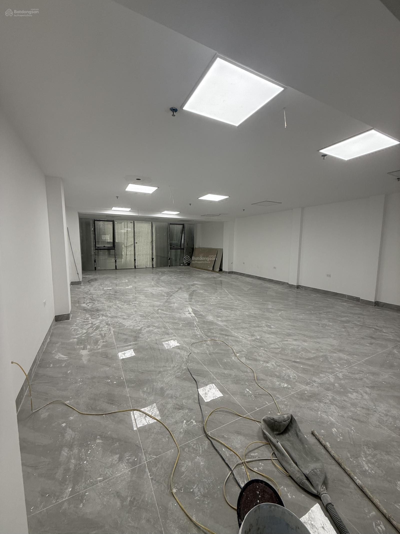 BÁN TÒA NHÀ VĂN PHÒNG CAO CẤP - MẶT PHỐ LÊ ĐỨC THỌ, DT130M2 x 11 TẦNG - GIÁ 70 TỶ