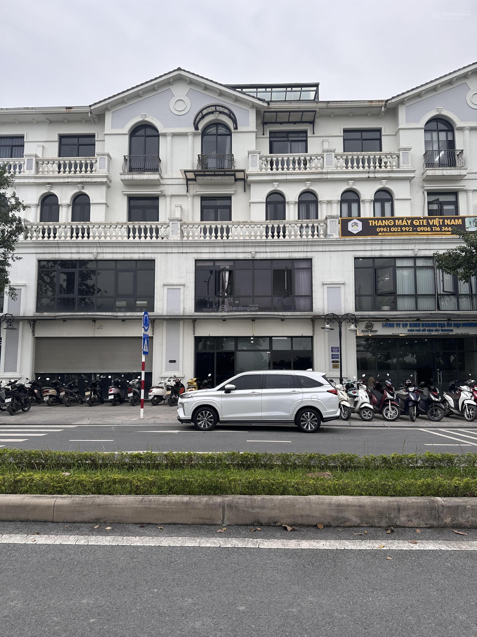 Liền kề 5 tầng, sổ lâu dài để ở, gần hồ, giá rẻ 16,5 tỷ gần hồ 24,5 ha OCP1 Gia Lâm