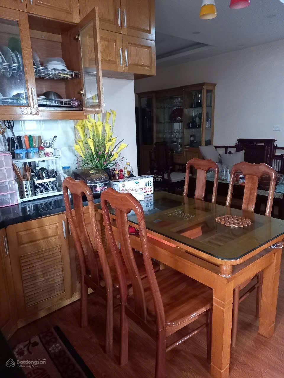 Bán căn 3 ngủ VP6 Linh Đàm, giá cực chất 4,6 tỷ, 77m2, view đẹp