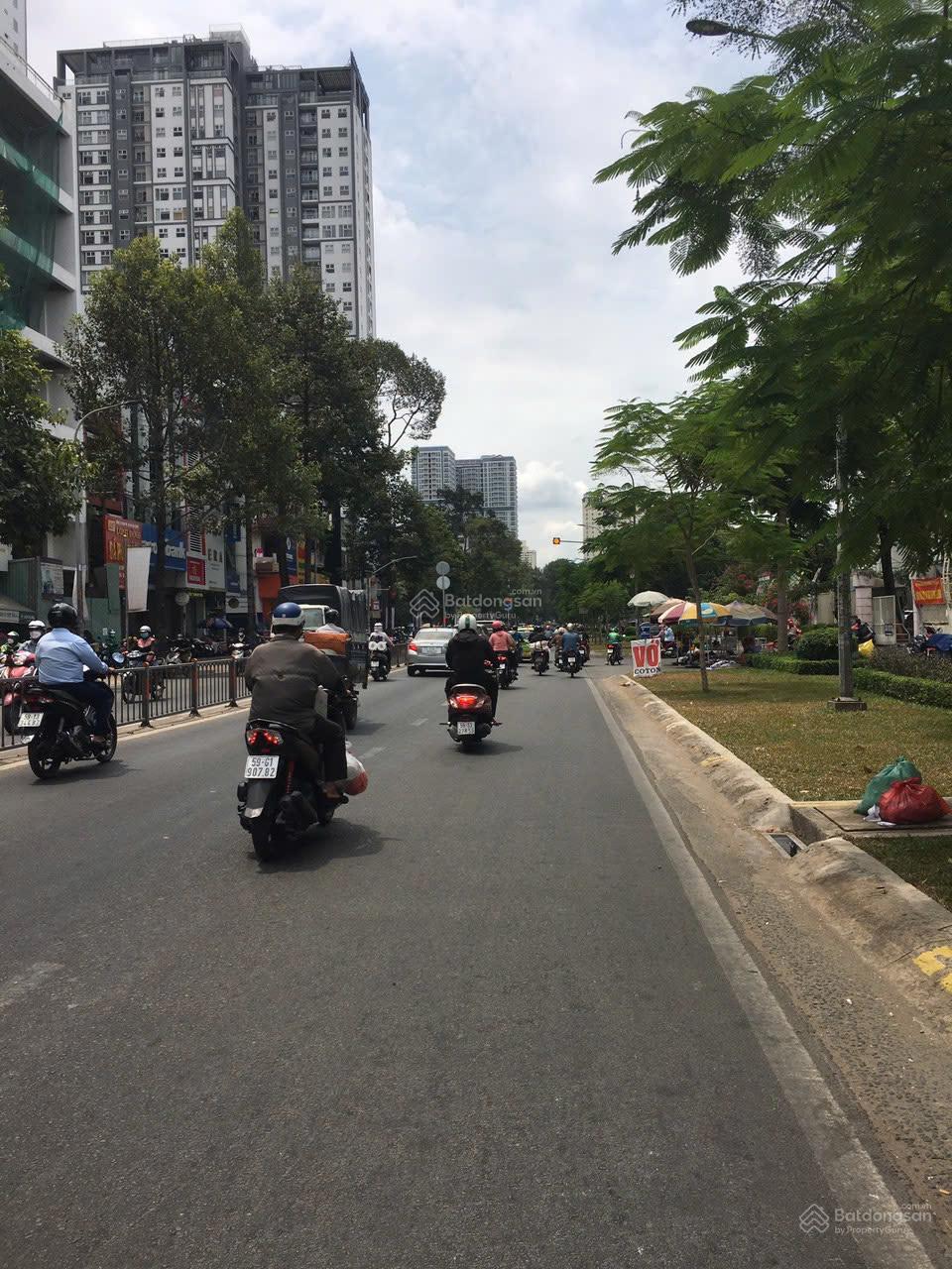 Siêu Hiếm! Bán gấp Toà nhà MT đường Lý Thường Kiệt, P14, Q10. DT: 15x10m,Hầm -5 tầng. Giá: 45 tỷ Siêu Hiếm! Bán gấp Toà nhà MT đường Lý Thường Kiệt, P14, Q10. DT: 15x10m,Hầm -5 tầng. Giá: 45 tỷ