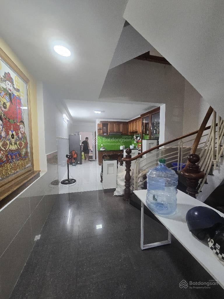 Nhà đẹp 5 tầng, có gara ô tô - Nguyễn Thị Thập, quận 7 - giá 11,5 tỷ