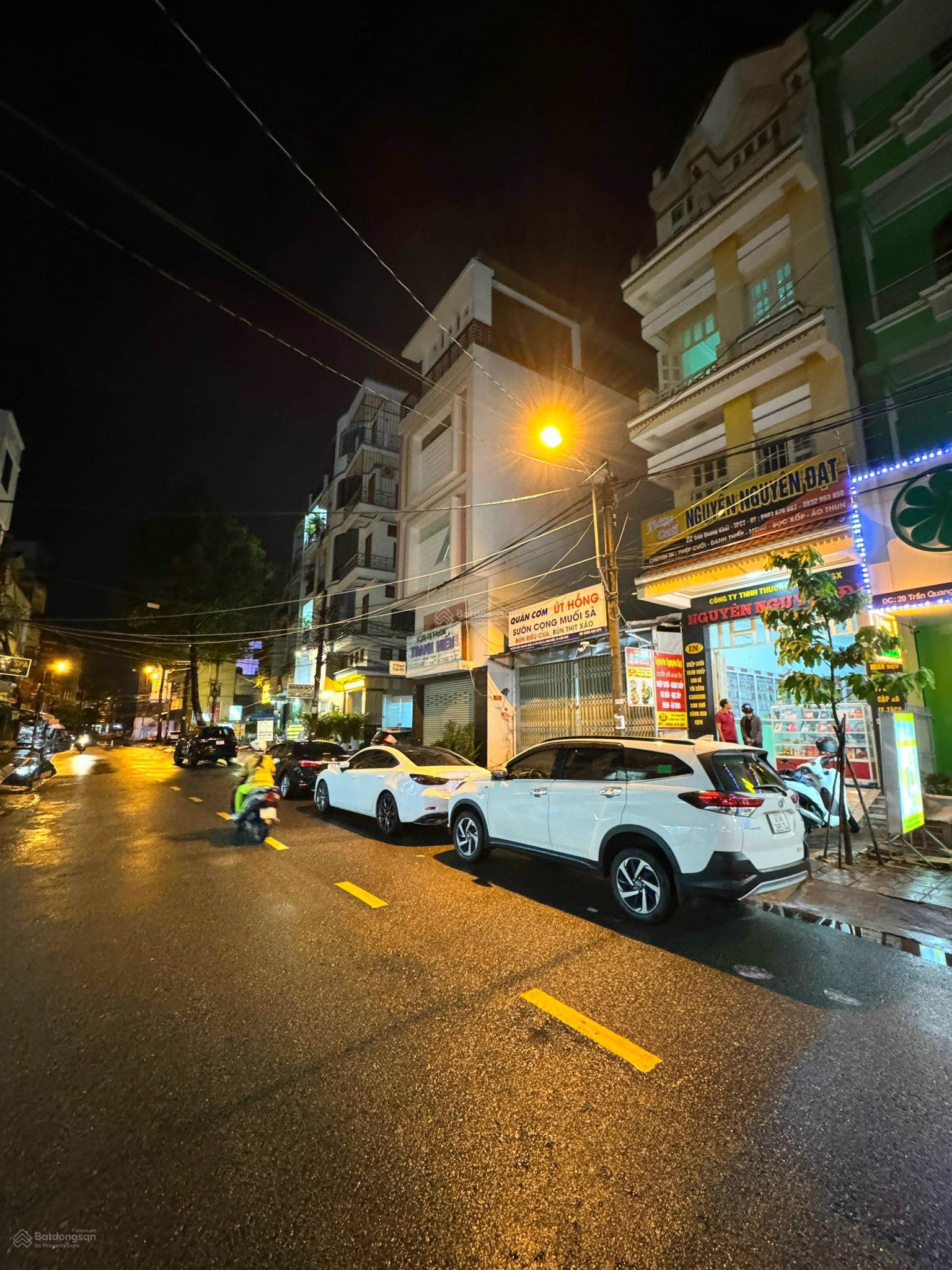 Cho thuê nhà mặt tiền đường Trần Quang Khải gần cửa hàng Kimberly