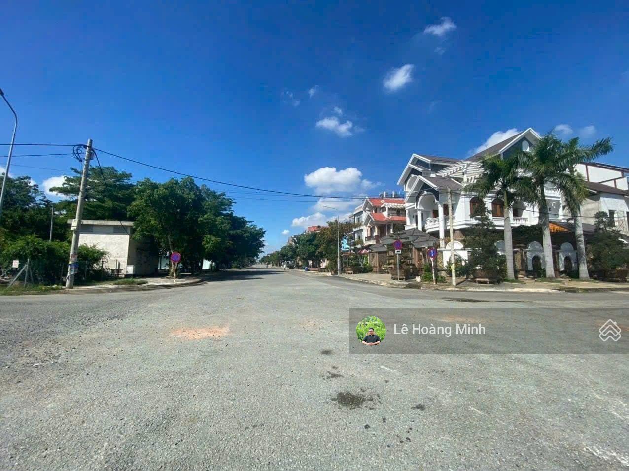 Bán đất có xưởng 10m x 30m. Trục Chính Đường 30m Khu Biệt Thự Phú Nhuận