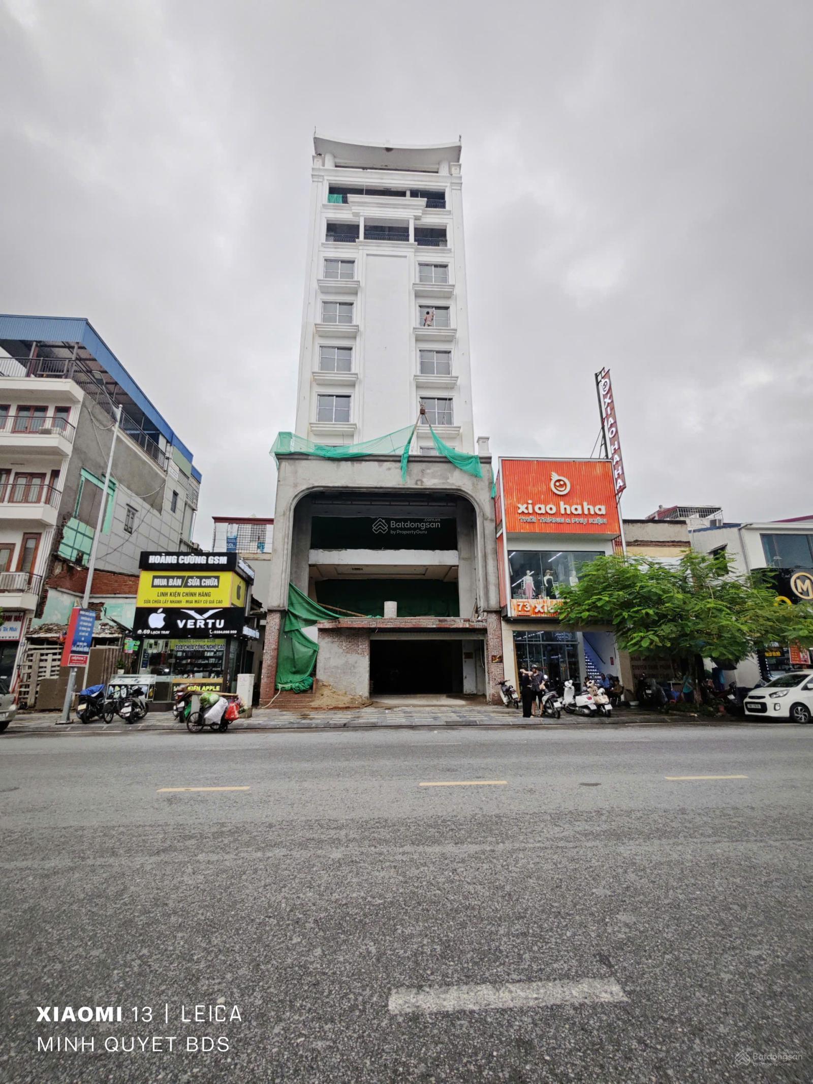 Bán nhà mặt đường Lạch Tray gần ngã 4 Quán Mau, dt 96m2, mặt tiền 4.2m, nhà 6 tầng thang máy