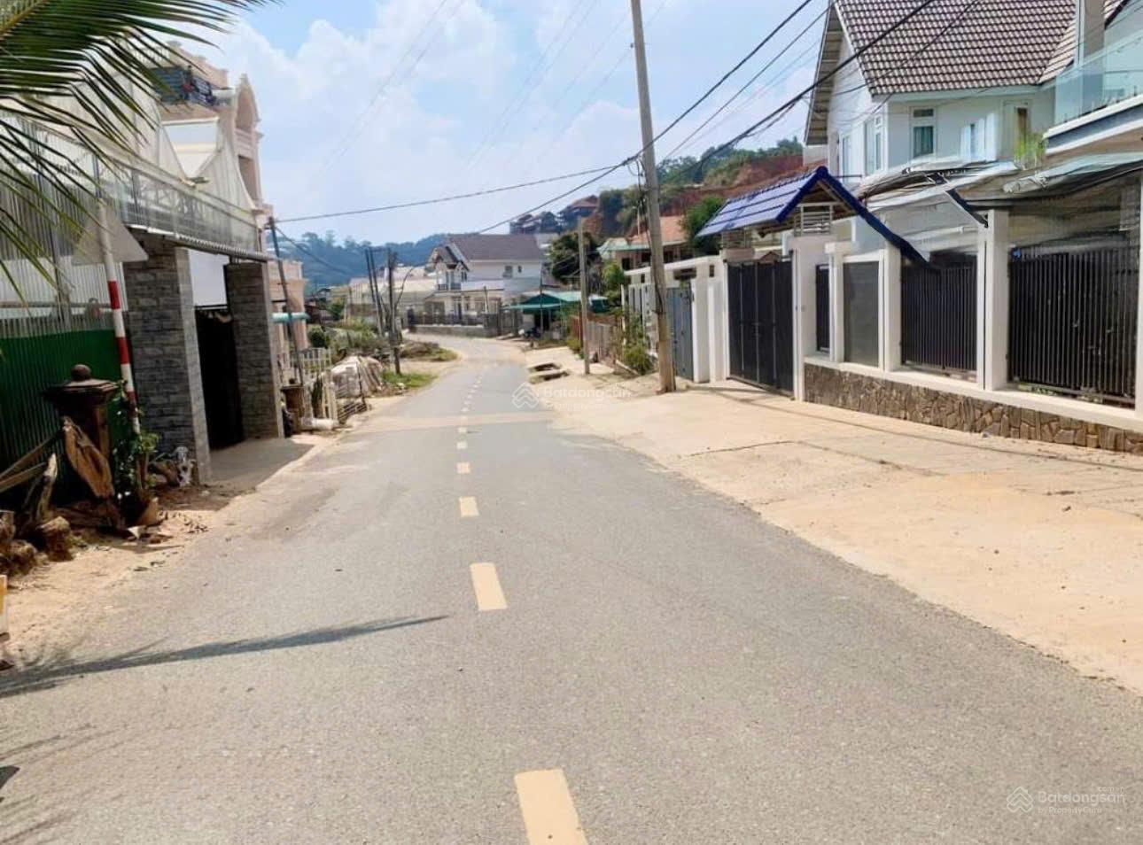 Cần bán đất mặt tiền Đa Phú, P. Langbiang - Đà Lạt Cần bán đất mặt tiền Đa Phú, P. Langbiang - Đà Lạt