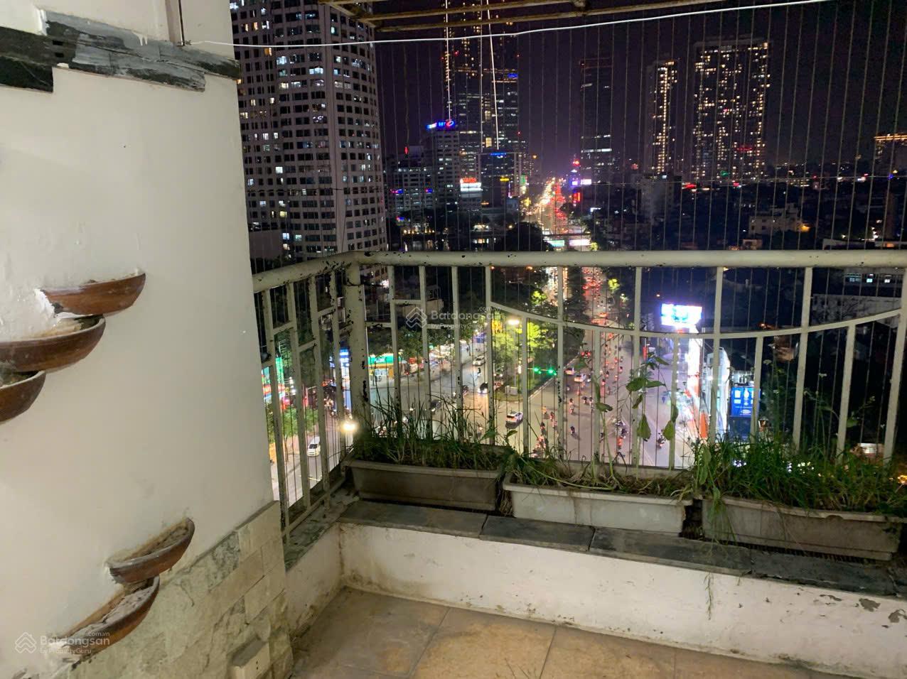 Cho thuê căn hộ tại 71 Nguyễn Chí Thanh, căn hộ 3 ngủ, 110m2, full nội thất, giá 17tr, tầng cao