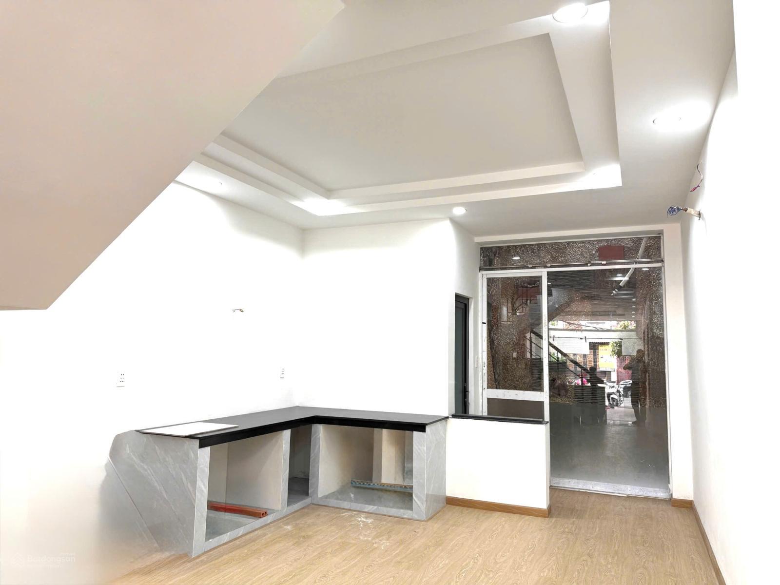 Chỉ 21tr, Cho thuê nhà MT Khu Cao Lỗ-Đồng Diều Q8. (4x16) 4Tầng, 5PN Mới Đep, Nước nóng NLMT