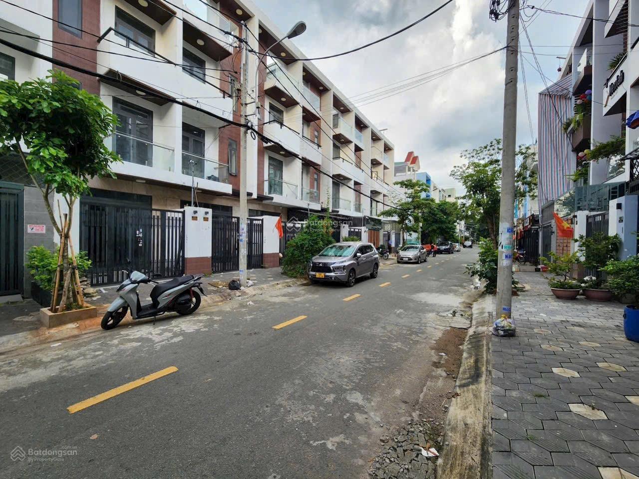 Bán nhà khu Tên Lửa, 4x20m, đúc 3.5 tấm, đường nhựa 10m, Giá 9 tỷ TL Bán nhà khu Tên Lửa, 4x20m, đúc 3.5 tấm, đường nhựa 10m, Giá 9 tỷ TL