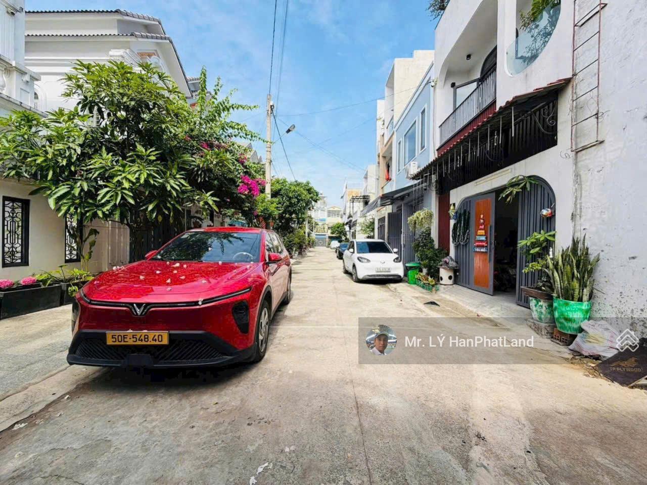 Bán biệt thự view đẹp tại Thạnh Xuân 40, Quận 12, HCM, 9,8 tỷ, 342 m2 LH 0919 036 ***