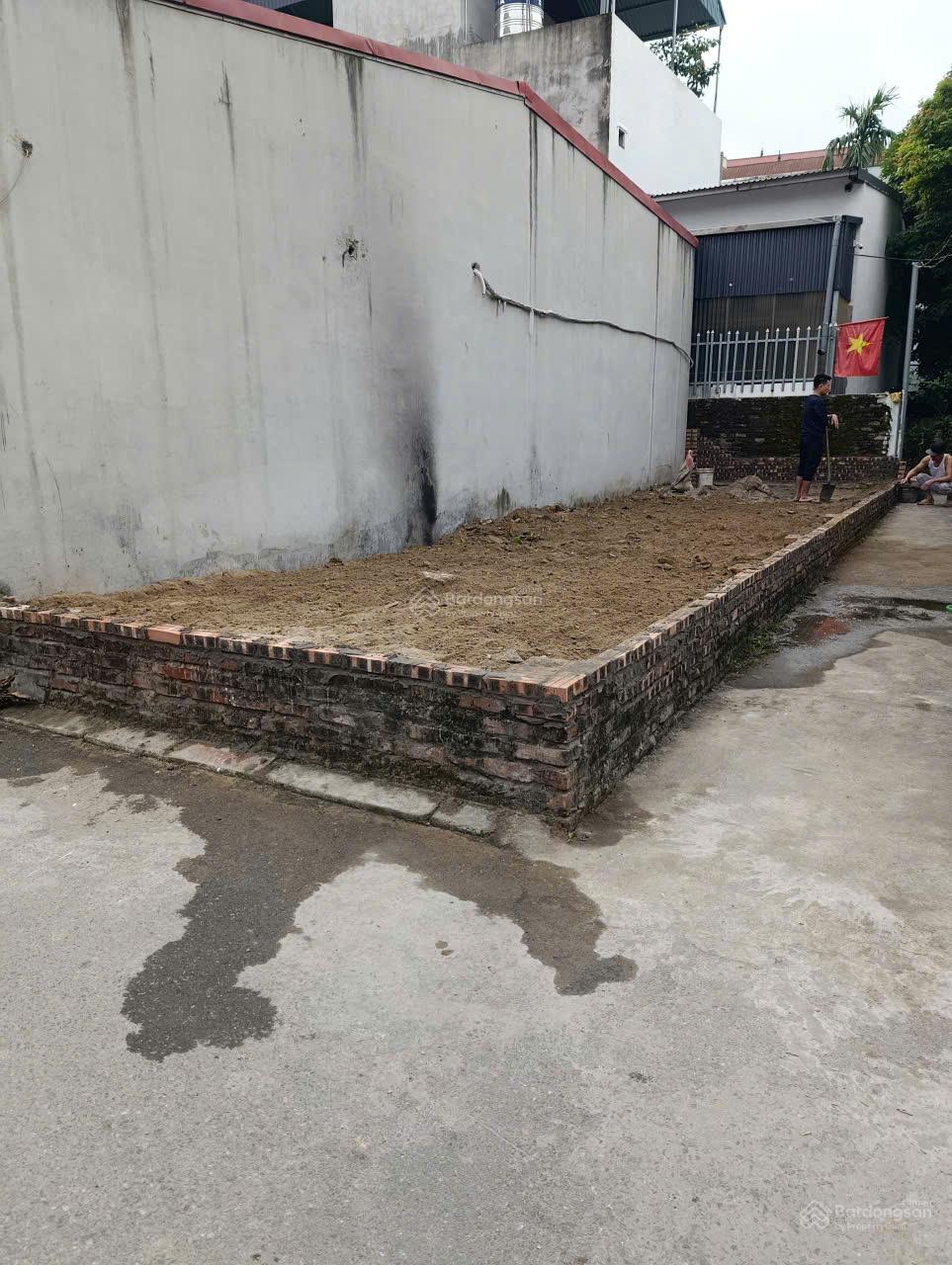 Bán đất 42m² tại Lệ Chi, Gia Lâm, vị trí đẹp, ngõ nông, phù hợp xây nhà ở hoặc đầu tư giữ tiền