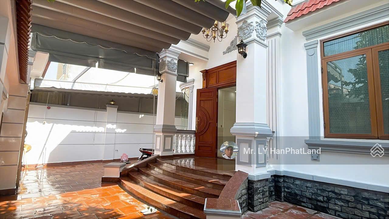 Bán biệt thự view đẹp tại Thạnh Lộc 37, Quận 12, HCM, giá 16,5 tỷ, 243,7m2