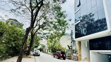 Chính chủ gửi bán nhà phố Cổ Linh Long Biên DT 100m2 7T MT 6.7m KD 80tr/tháng giá chỉ 46tỷ