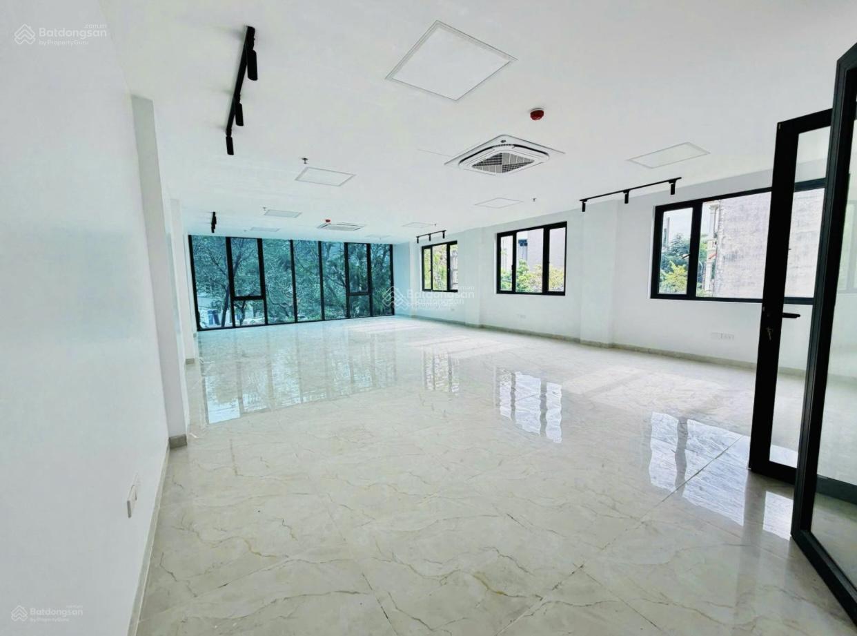 Chính chủ gửi bán nhà phố Cổ Linh Long Biên DT 100m2 7T MT 6.7m KD 80tr/tháng giá chỉ 46tỷ Chính chủ gửi bán nhà phố Cổ Linh Long Biên DT 100m2 7T MT 6.7m KD 80tr/tháng giá chỉ 46tỷ