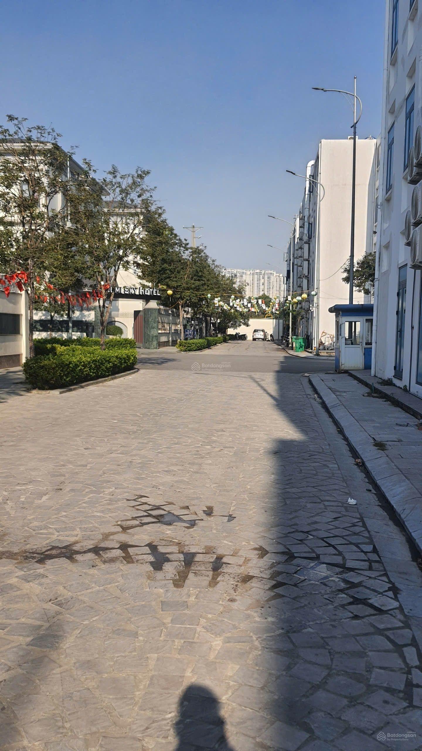 Cho thuê BT tại TSQ Galaxy, 60 triệu, 500m2