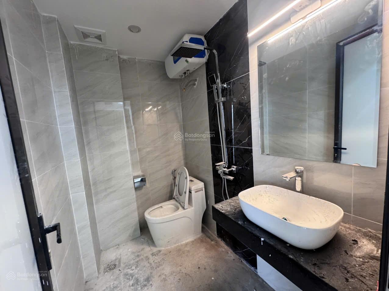 Cho thầu Nhà 7 tầng có thang máy gồm 11 căn hộ .Lạc Long Quân .Tây Hồ Cho thầu Nhà 7 tầng có thang máy gồm 11 căn hộ .Lạc Long Quân .Tây Hồ