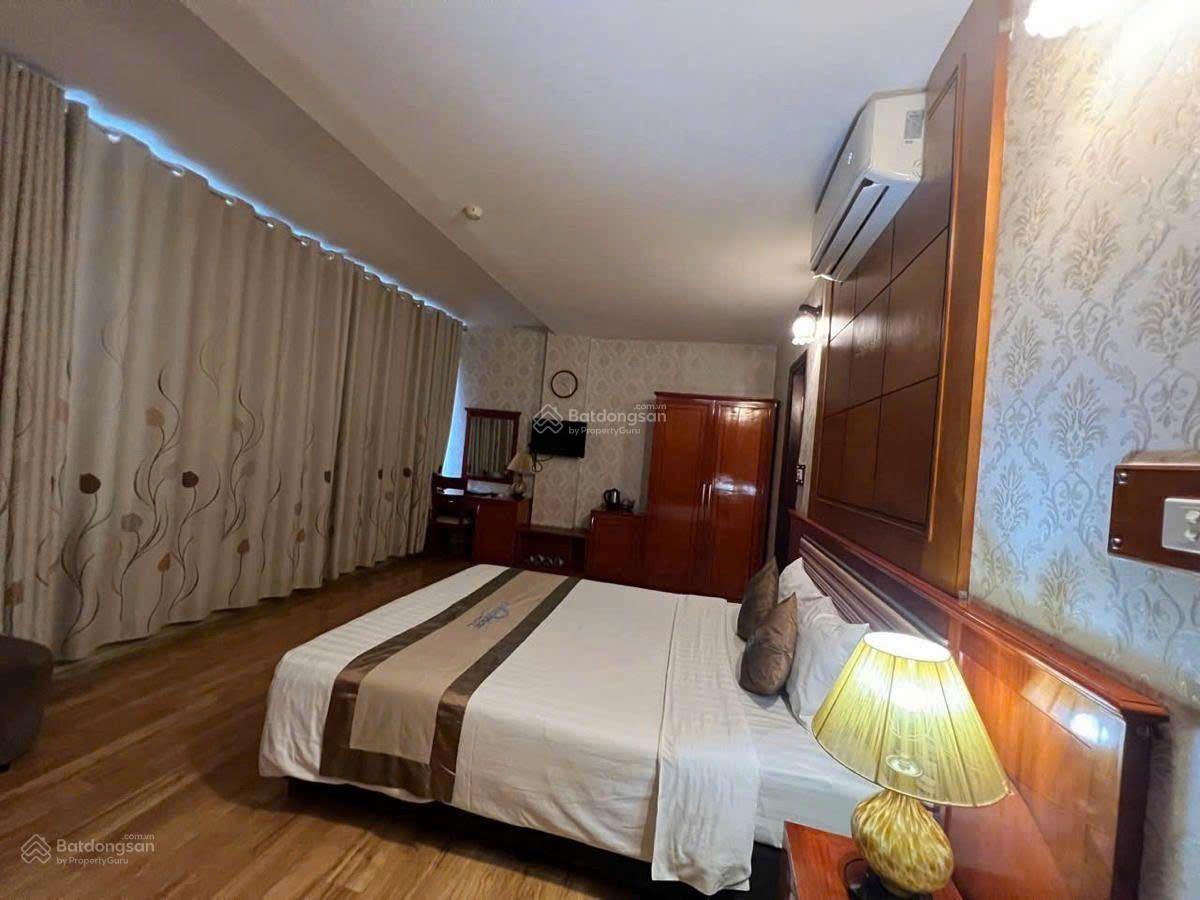 KHÁCH SẠN 15 TẦNG 150M2 - GIÁ 170 TỶ - MẶT PHỐ NGUYỄN TRƯỜNG TỘ