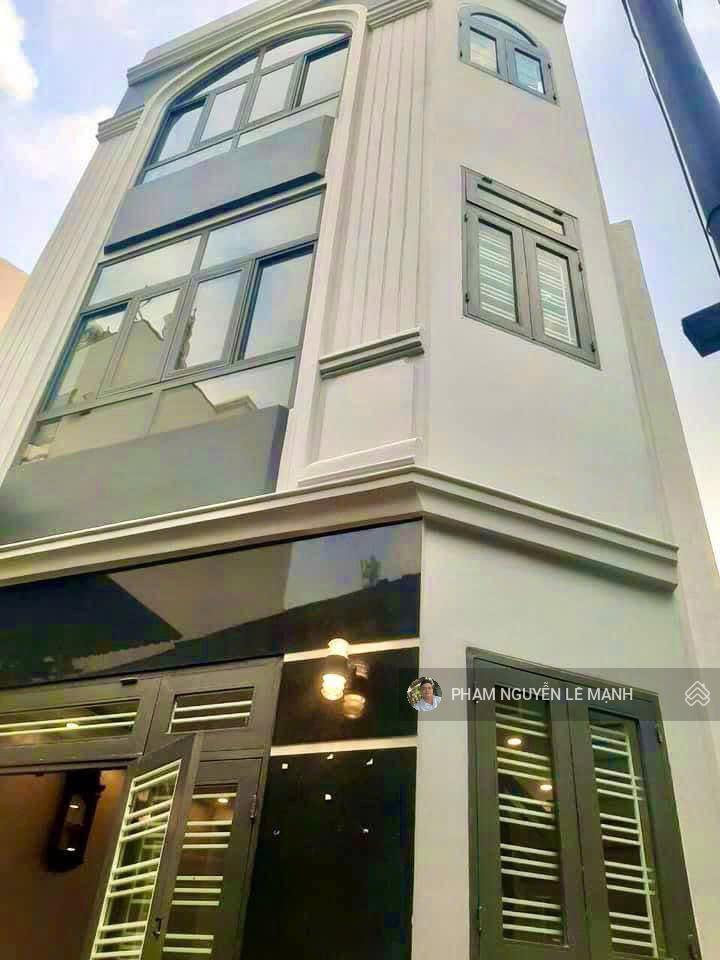 BÁN NHÀ LẠC LONG QUÂN P.5 Q.11 KQH KLG 4.7 X 6.3 NỞ HẬU 5.1 - 4 TẦNG 4.85T TL BÁN NHÀ LẠC LONG QUÂN P.5 Q.11 KQH KLG 4.7 X 6.3 NỞ HẬU 5.1 - 4 TẦNG 4.85T TL