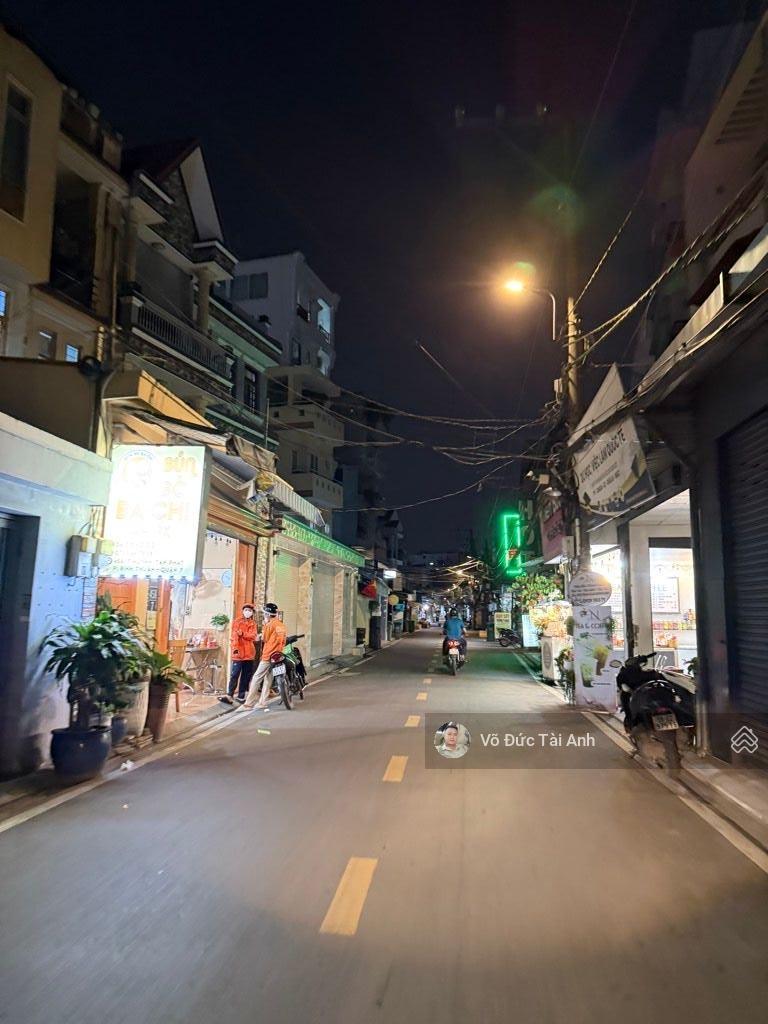 Bán đất tặng nhà - ngang 4.5m 88m2 mặt tiền xe hơi thông - nở hậu tài lộc - 9,7 tỷ