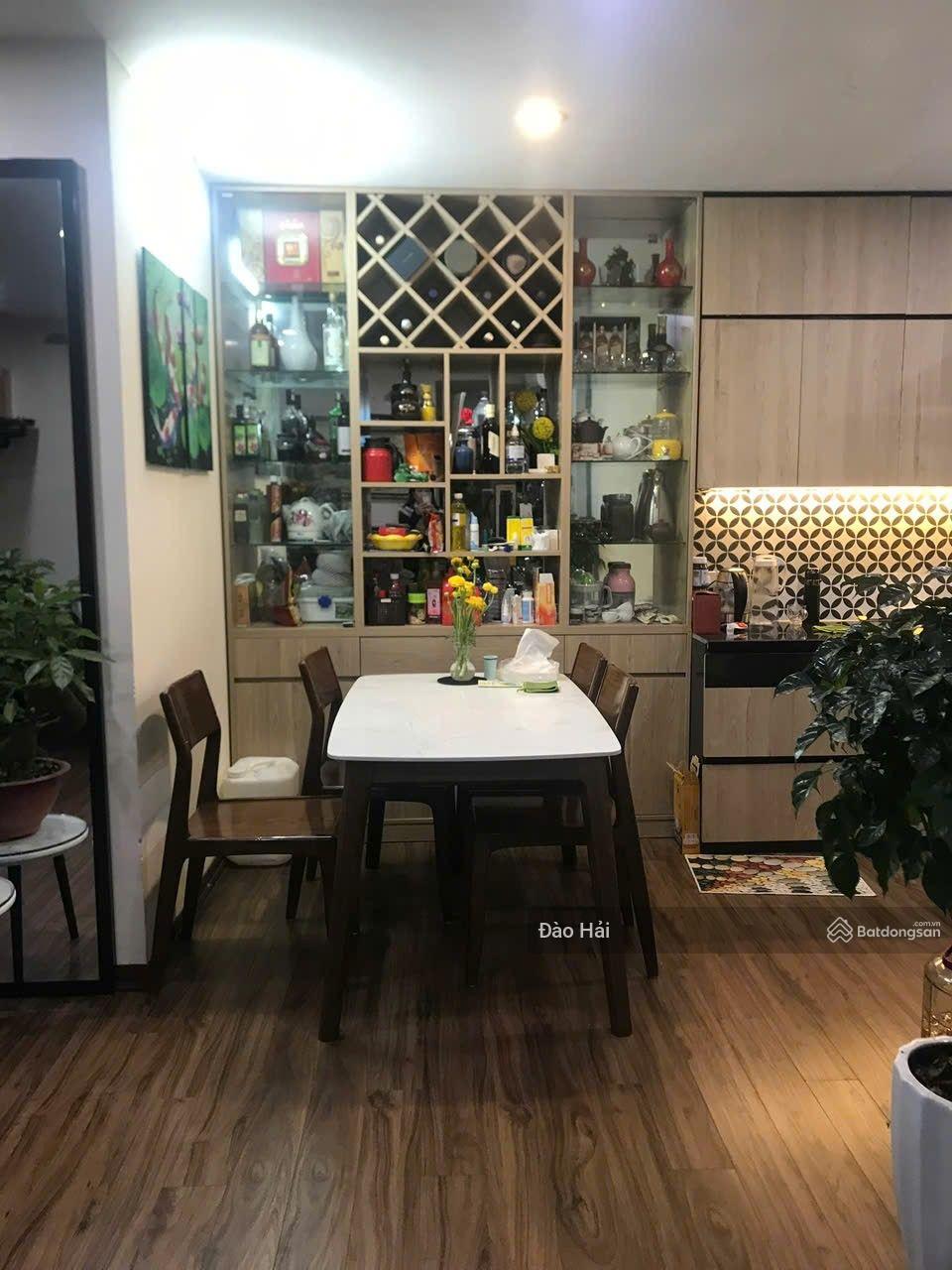 Gấp! Chính chủ bán căn hộ 3N, 2Vs Tòa B1B2 Hud2, 101m2, giá 8.57 tỷ, full nội thất, 1 slot đỗ oto